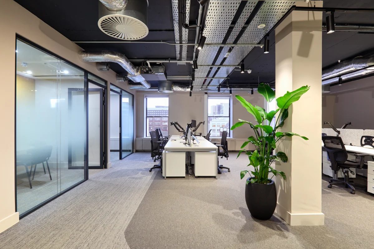 Focus Capital Partners fit-out, open-plan workspace